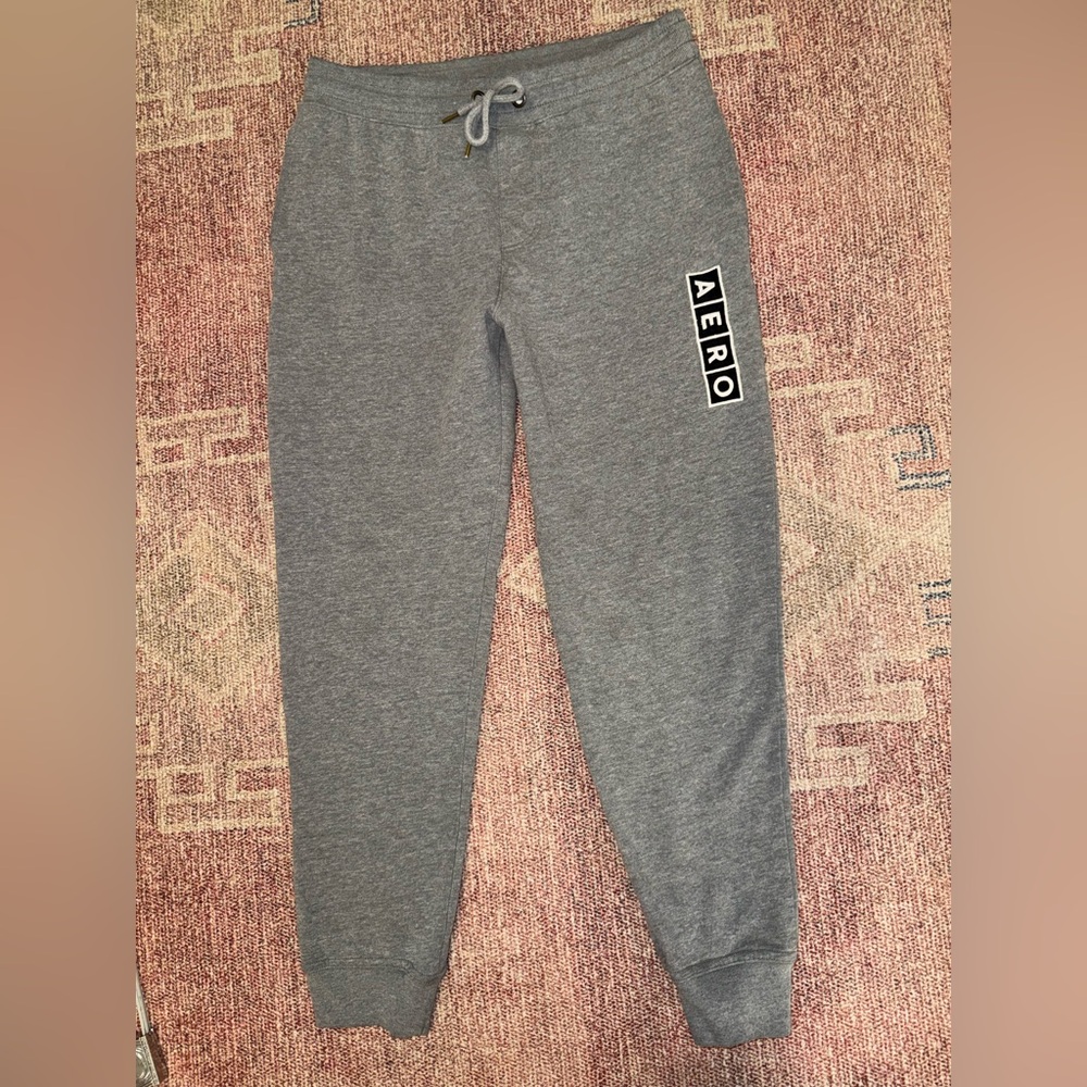 Aeropostale men’s grey drawstring embroidered logo cotton blend joggers size med